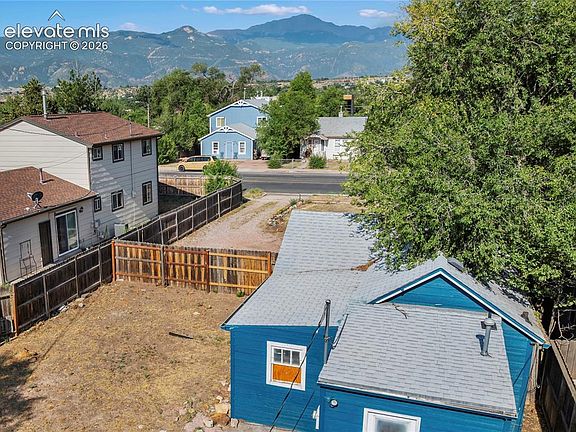 4th image of 2507 N Cascade Ave