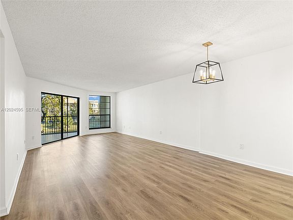 2nd image of 7547 Fairfax Dr #210