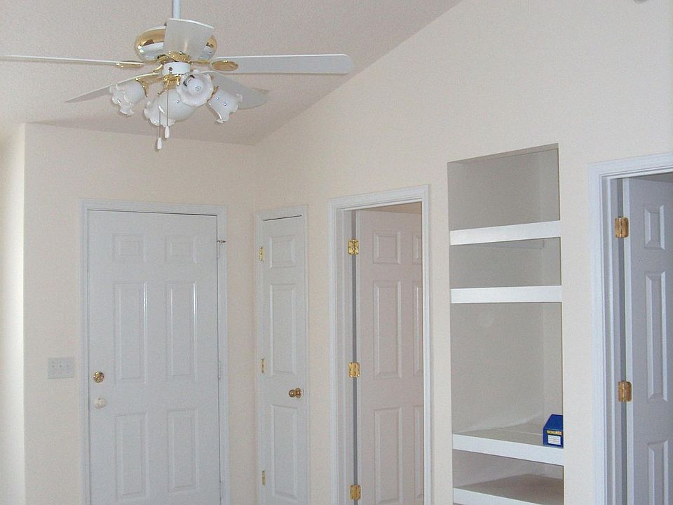 2nd image of 120 Springwood Ln