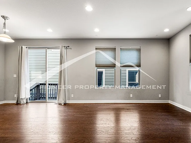 8485 Redpoint Way — Photo 3