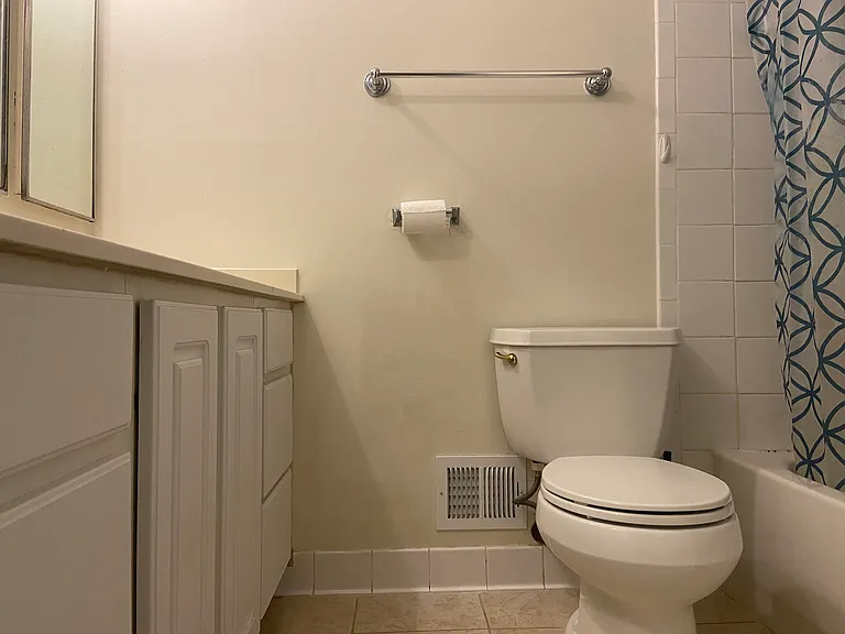 8523 Fairburn Dr — Photo 9