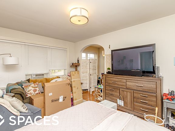 3rd image of 4107 N Damen Ave APT 27