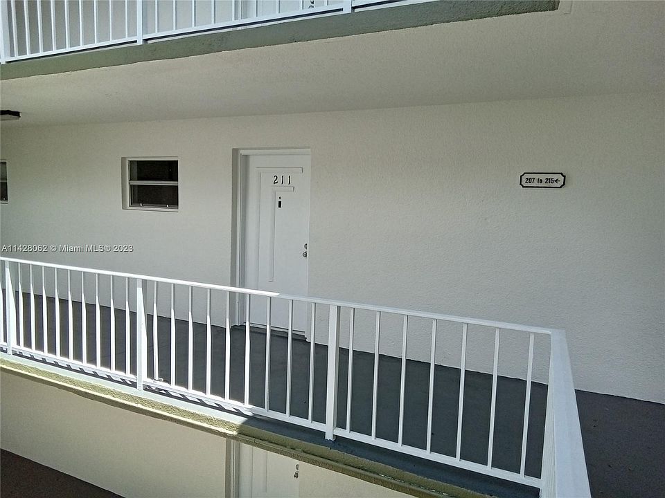 1st image of 4205 N University Dr APT 211