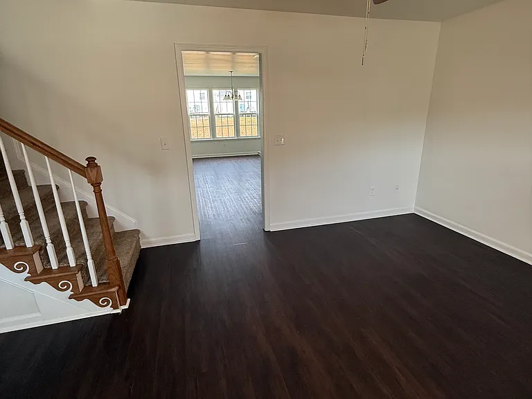 103 Wimbledon Ct — Photo 15