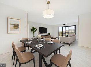 307 Yoakum Pkwy APT 519, Alexandria, VA 22304