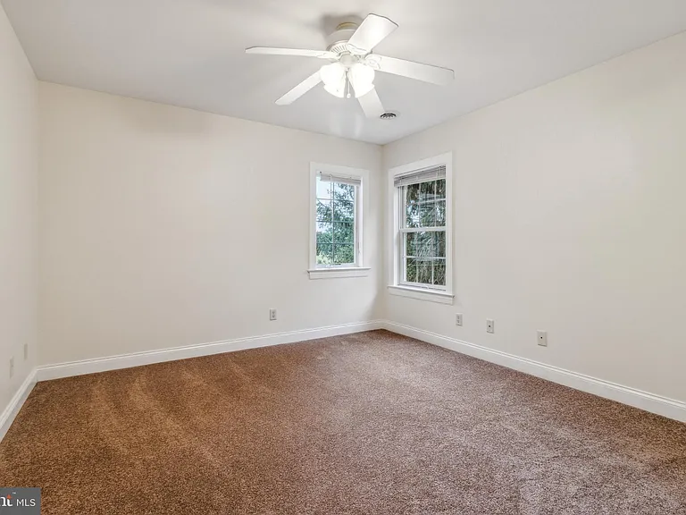 9818 Lyons Mill Rd — Photo 38