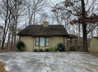 9080 Pine Tree Cir, Gainesville, GA 30506