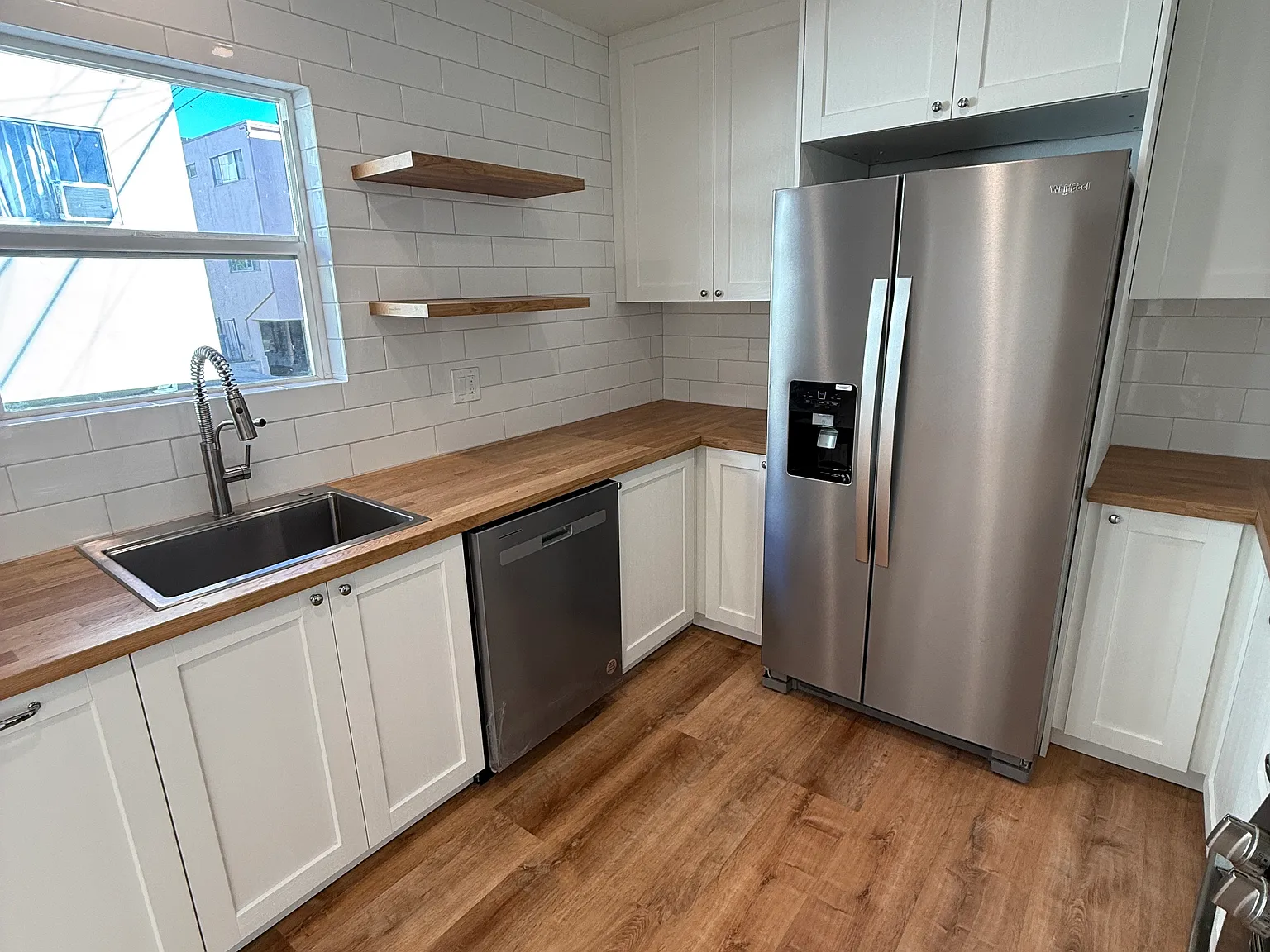 1 bed, 800 sqft, $2,885 — Photo 4