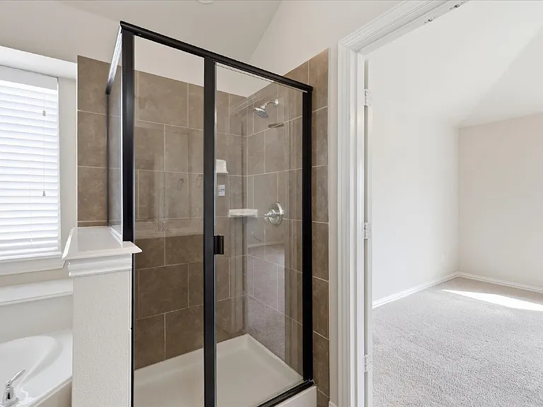 4904 Empire Way — Photo 22