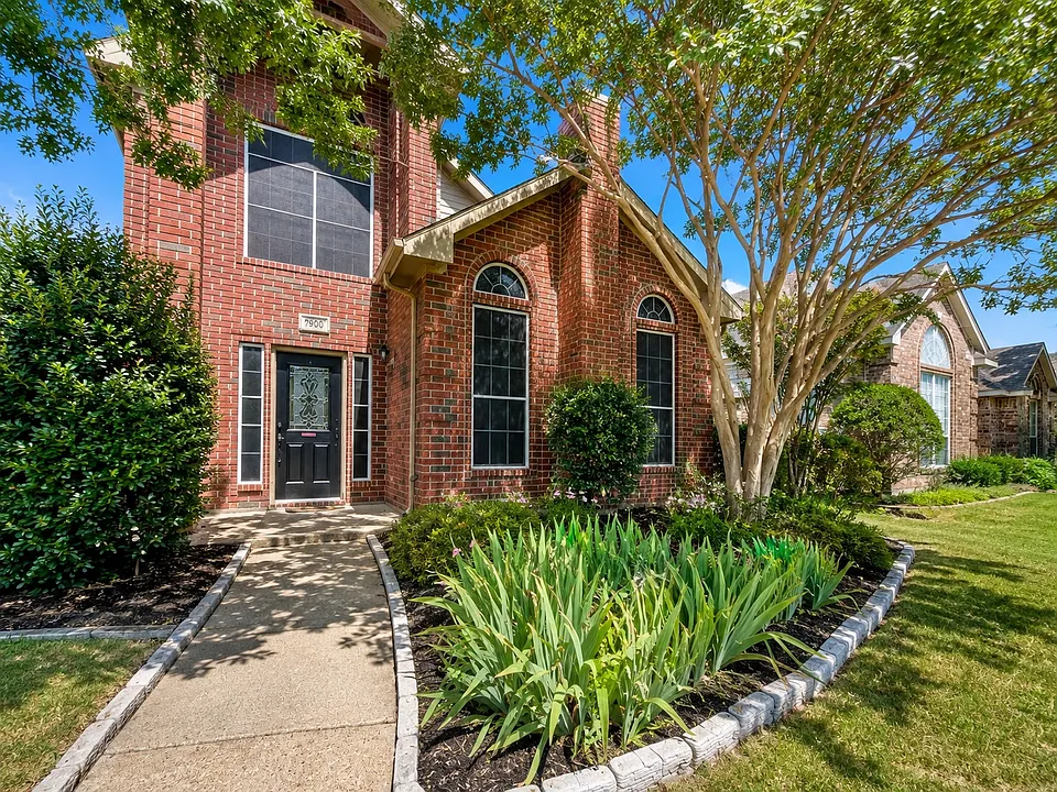 7900 Squire Ln