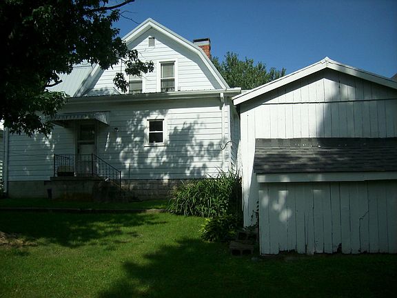 5th image of 217 N Miller St