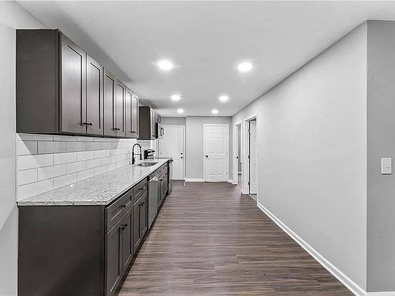 4th image of 617 Ohio Ave