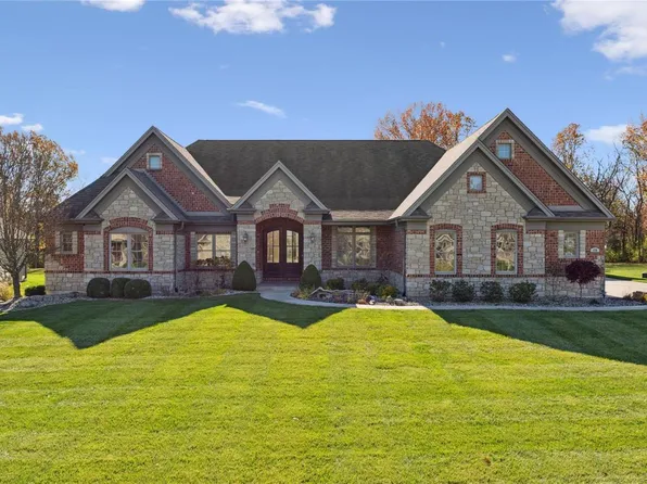 110 Stone Ridge Meadows Dr, O'Fallon, MO 63366