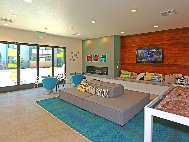 Twelve55 University Apartments — Photo 24