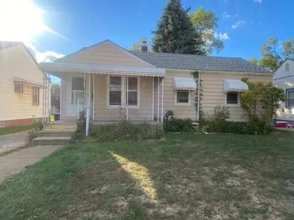 12200 Helen St, Southgate, MI 48195