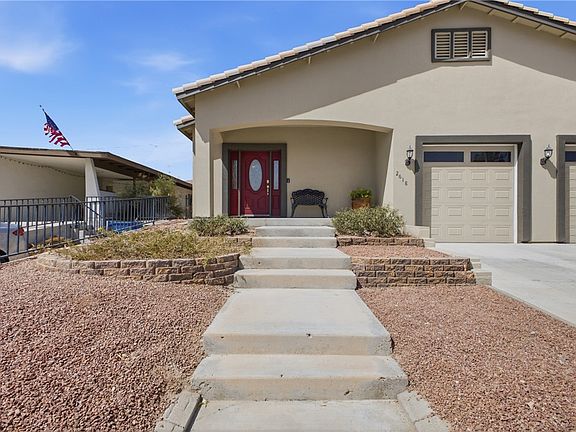 2nd image of 2618 Country Club Drive
