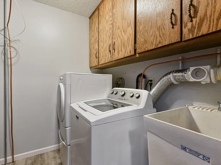 1620 Cope Ave E — Photo 16