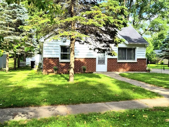 1320 Nazareth Rd, Kalamazoo, MI 49048