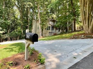 625 Clear Lake Ter, Roswell, GA 30076