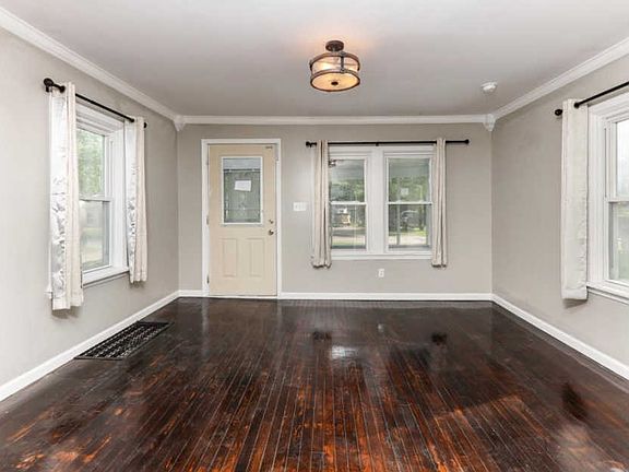 3rd image of 3850 Delhi Ct