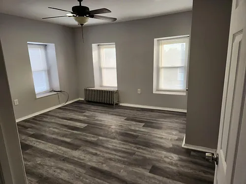 4833 Longshore Ave #3 Photo 1