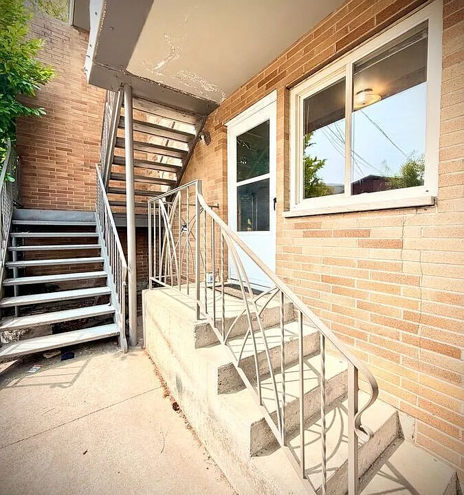 4215 Linden Ave N #2