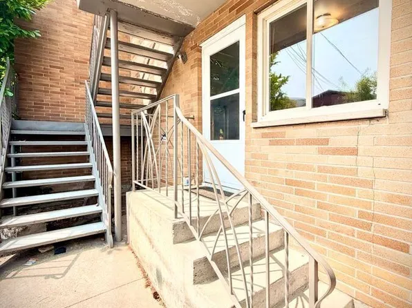 4215 Linden Ave N APT 2, Seattle, WA 98103
