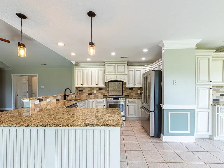 3029 Champions Dr — Photo 12