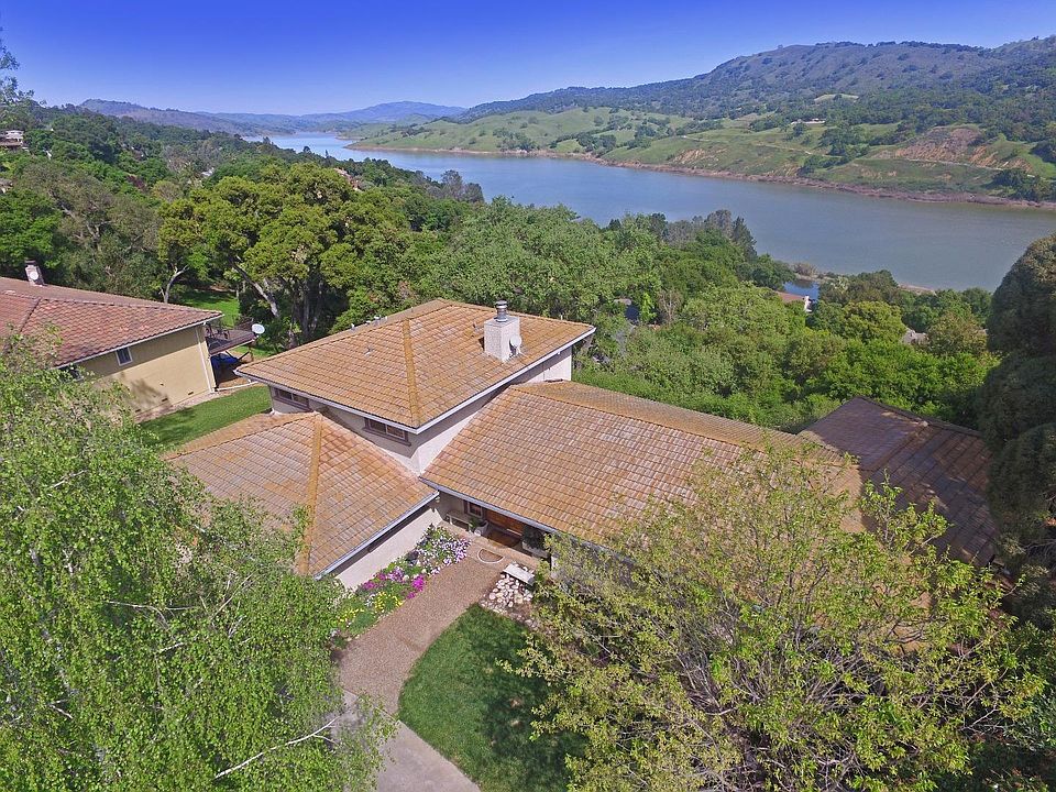 1st image of 17144 Copper Hill Dr