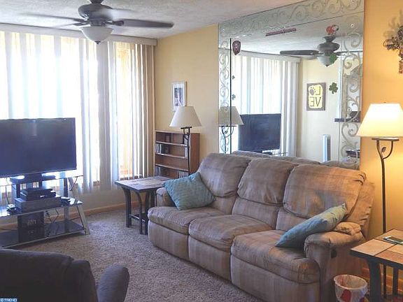 2nd image of 8831 Bradford St
