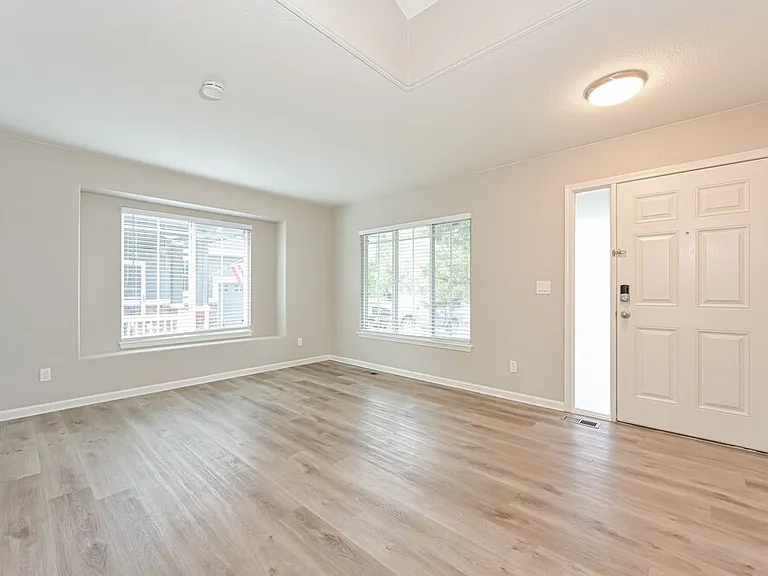 2956 Iron Springs Pl — Photo 5