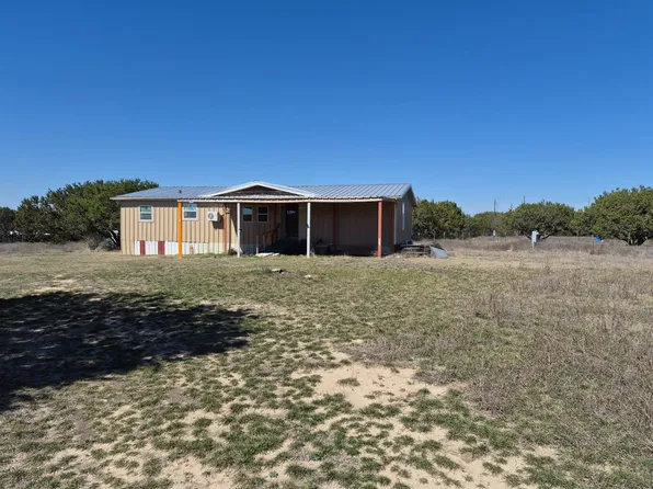 652 Ridge Dr N, Cleburne, TX 76033