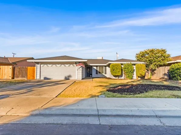 1542 Greenwood Way, Los Banos, CA 93635