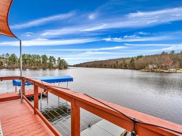 35 Woody Island Rd, Hopkinton, MA 01748