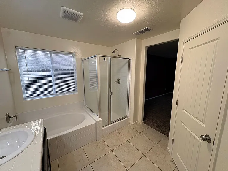 2132 E Sweet Ave — Photo 26