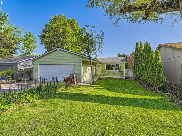 2433 NE Saratoga St, Portland, OR 97211