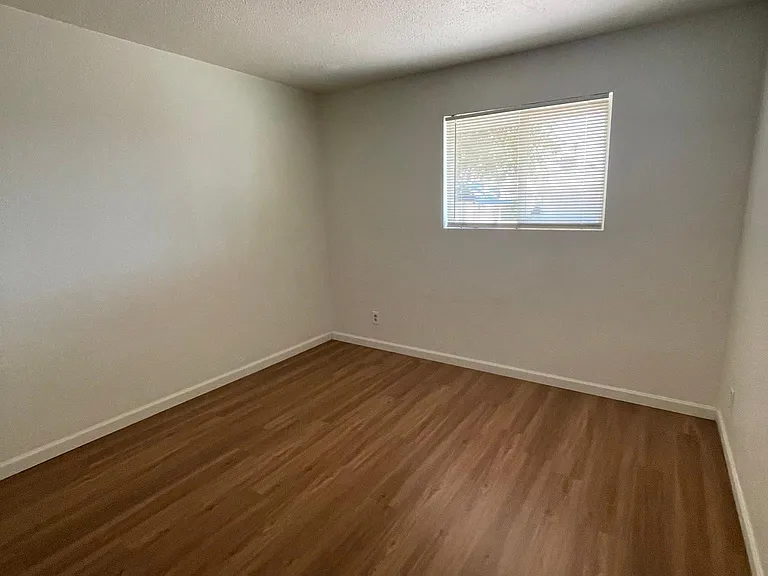371 N Nevada St — Photo 6