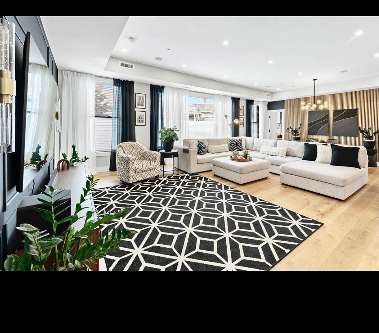 4 bed, 4.5 bath, 2000 sqft, $1,900 — Photo 4