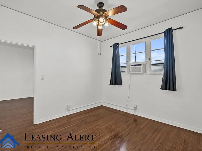 8216 Norton Ave #1/2 — Photo 11