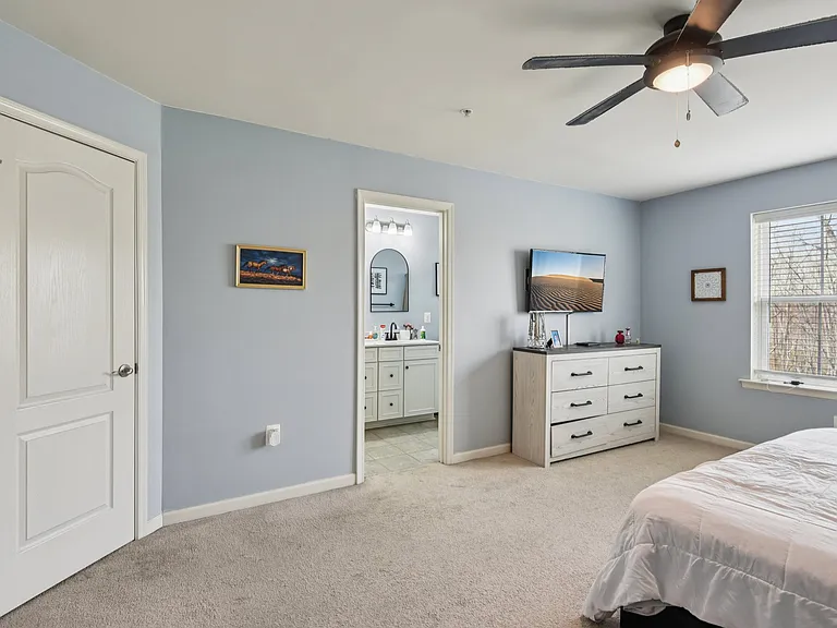 1306 Hawk Hollow Dr — Photo 24