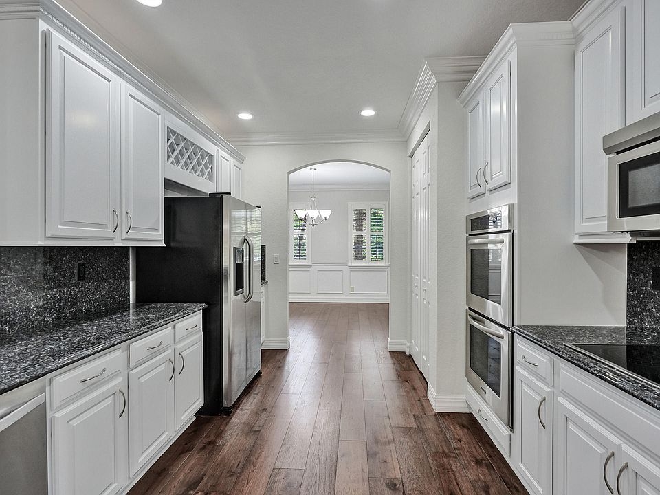1st image of 115 Edenberry Avenue
