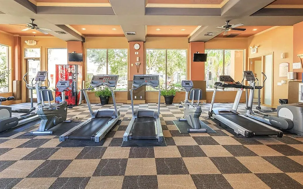 1 bed, 735 sqft, $1,350 — Photo 3