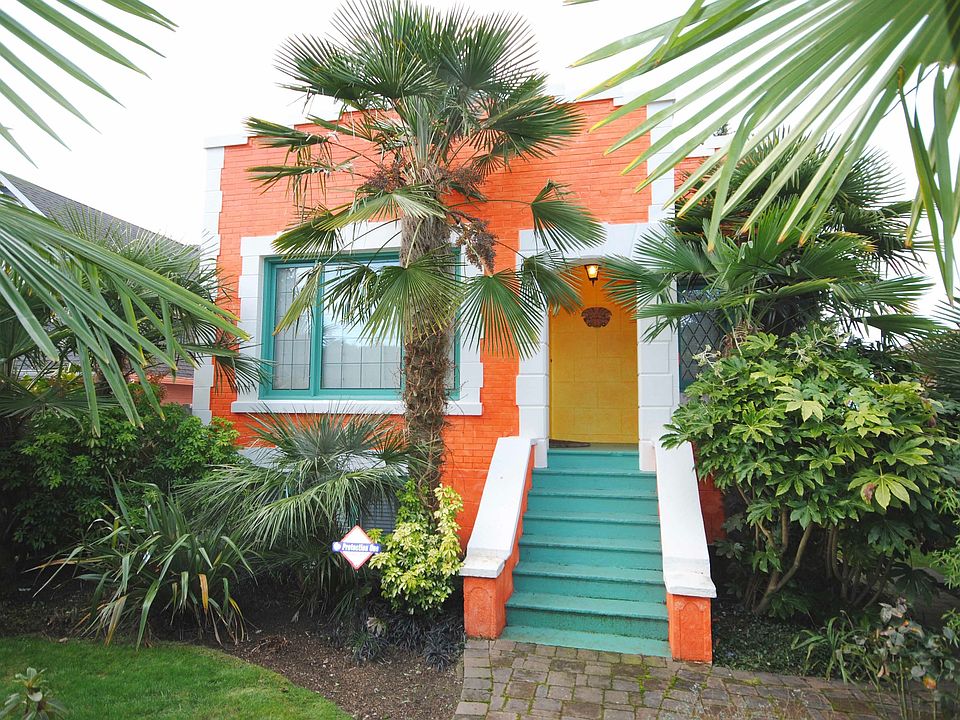2nd image of 9607 15th Ave NW