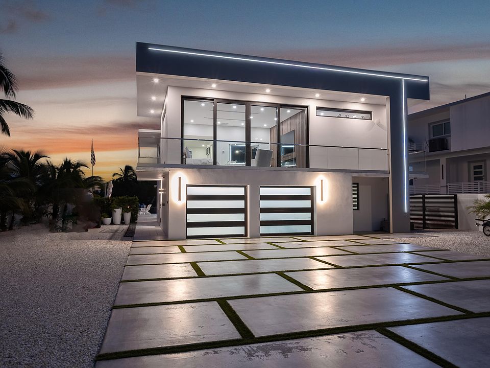 1st image of 31 Seagate Blvd