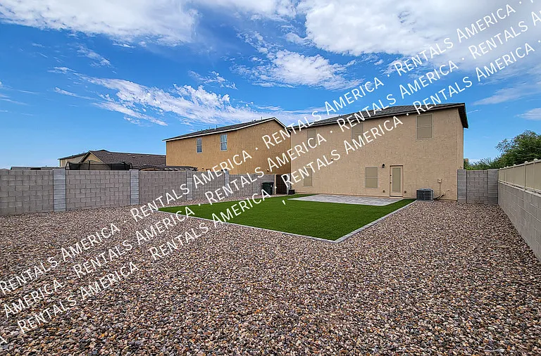 229 E Watson Pl — Photo 35