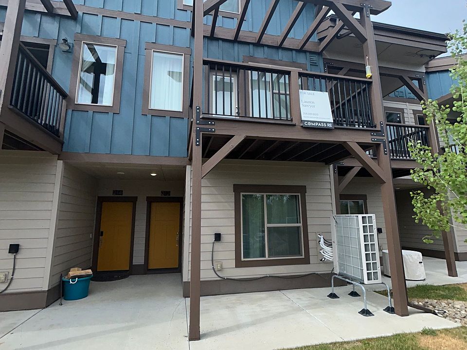 1st image of 212 Broken Pine Ln