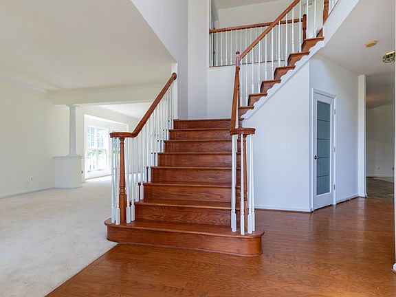 5th image of 88 Chadwick Dr