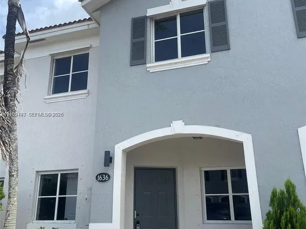 1636 SE 30th St, Homestead, FL