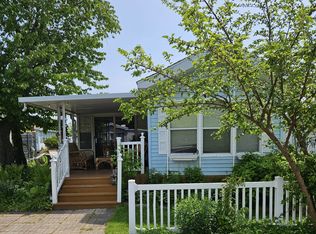 Sun Retreats Sherkston Shores, Pt Colborne, ON L0S 1R0