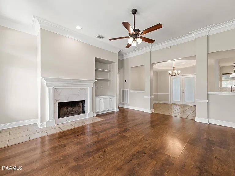 412 Crest Cir — Photo 3